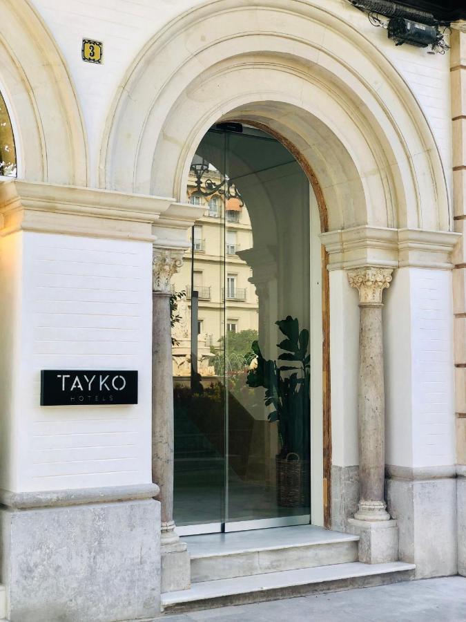 Hotel Tayko Sevilla Экстерьер фото