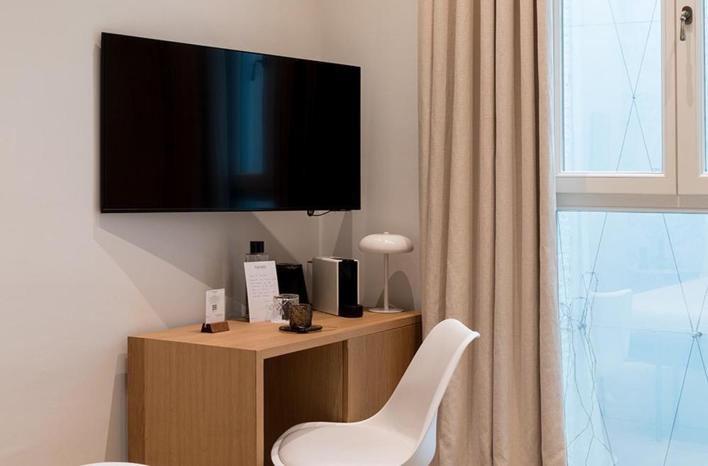 Hotel Tayko Sevilla Экстерьер фото